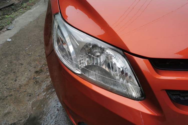 Used Chevrolet Sail 2013 Sedan 1.2L Manual Fashion Edition Right Front Headlight
