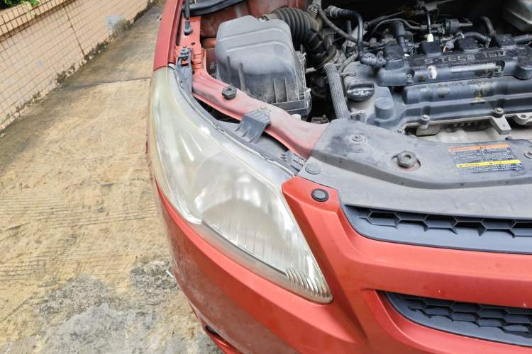 Used Chevrolet Sail 2013 Sedan 1.4L Manual Ideal Edition Right Front Headlight