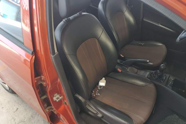 Used Chevrolet Sail 2013 Sedan 1.4L Manual - Youyi Happiness Edition Right Front Seat