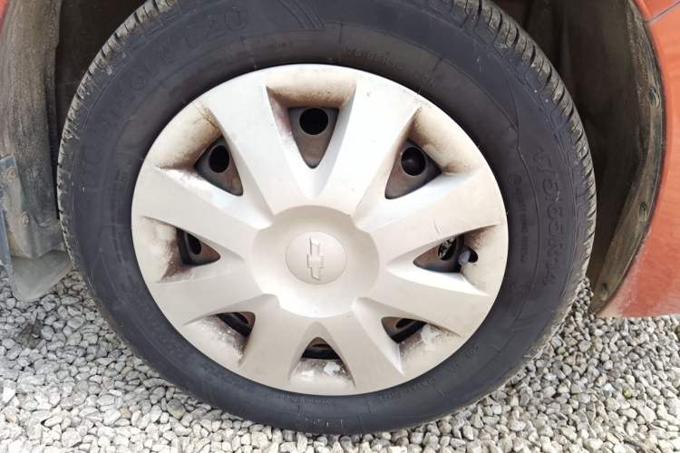 Used Chevrolet Sail 2013 Sedan 1.4L Manual Ideal Happiness Edition Right Front Wheel Hub