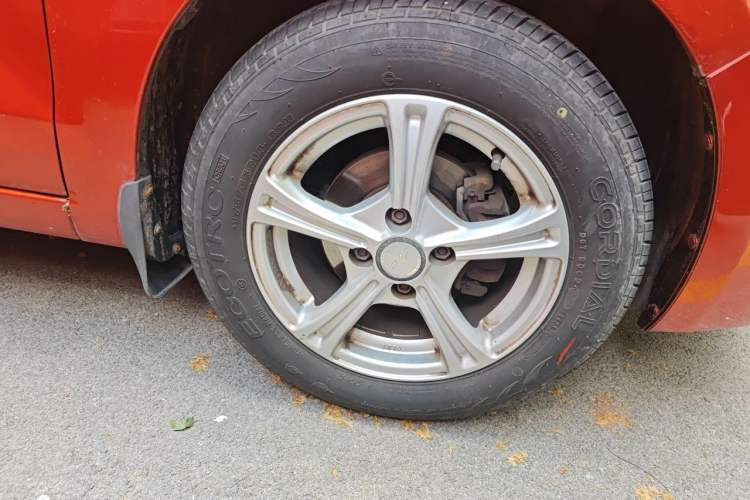 Used Chevrolet Sail 2013 Sedan 1.4L Manual Ideal Happiness Edition Right Front Wheel Hub