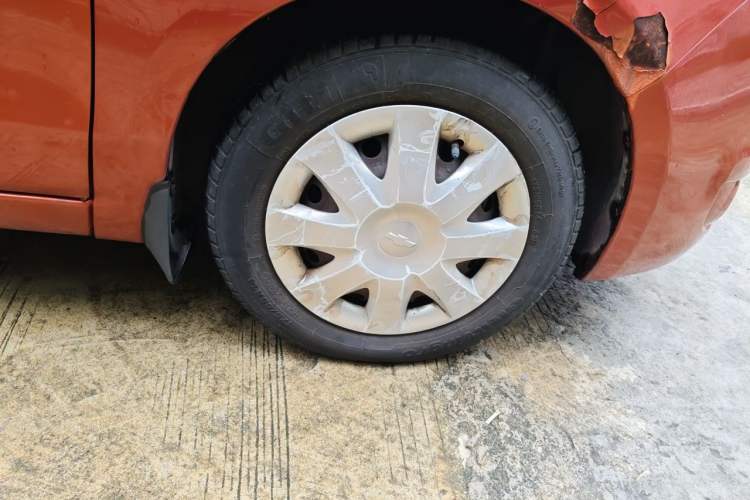 Used Chevrolet Sail 2013 Sedan 1.4L Manual Ideal Edition Right Front Wheel Hub