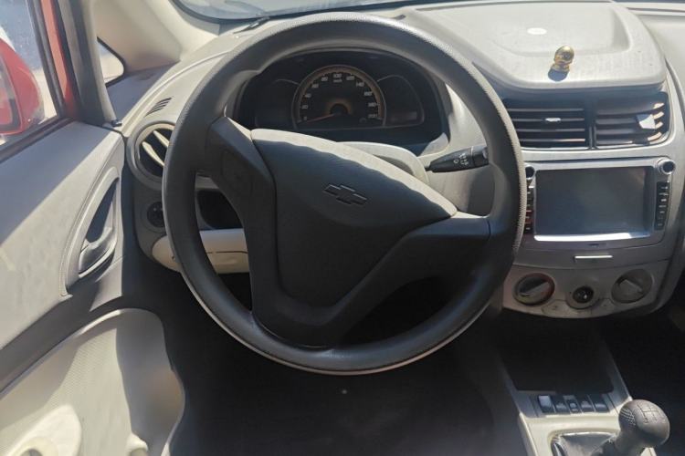 Used Chevrolet Sail 2013 Sedan 1.4L Manual Happiness Edition II Steering Wheel