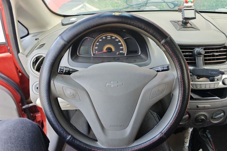 Used Chevrolet Sail 2013 Sedan 1.4L Manual Happiness Edition II Steering Wheel