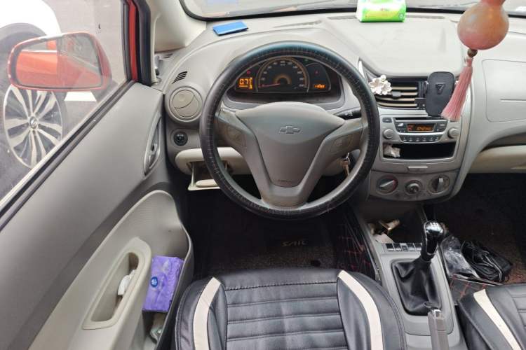 Used Chevrolet Sail 2013 Sedan 1.4L Manual - Youyi Happiness Edition Steering Wheel