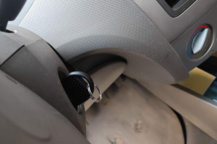 Used Chevrolet Sail 2013 Sedan 1.2L Manual Fashion Edition Vehicle Key