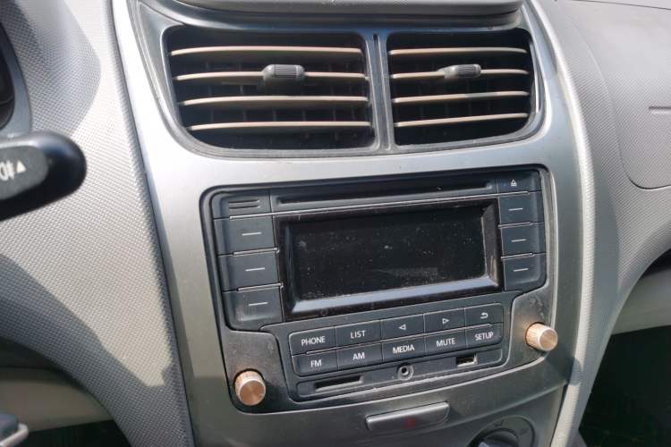 Used Chevrolet Sail 2013 Sedan 1.2L Manual Warm Edition Audio And AC Panel