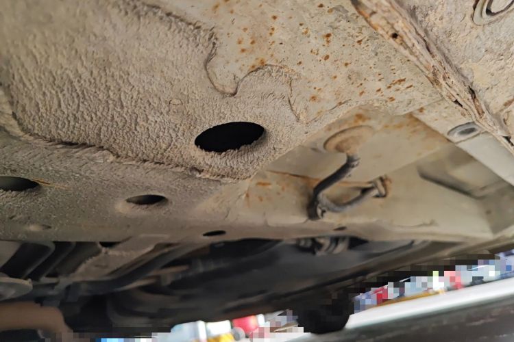Used Chevrolet Sail 2013 Sedan 1.4L Manual Ideal Edition Chassis Front Left