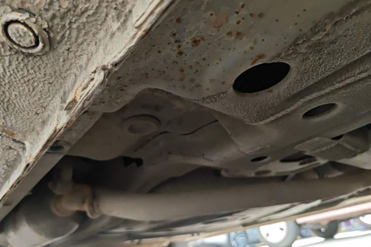 Used Chevrolet Sail 2013 Sedan 1.4L Manual Ideal Edition Chassis Front Right