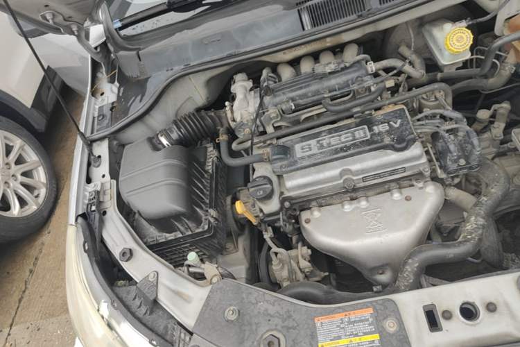 Used Chevrolet Sail 2013 Sedan 1.2L Manual Fashion Edition Engine Bay Right