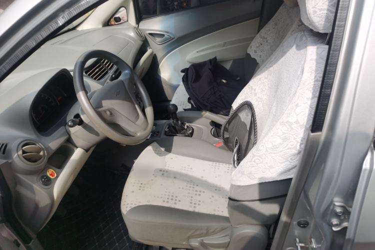 Used Chevrolet Sail 2013 Sedan 1.2L Manual Warm Edition Left Front Seat