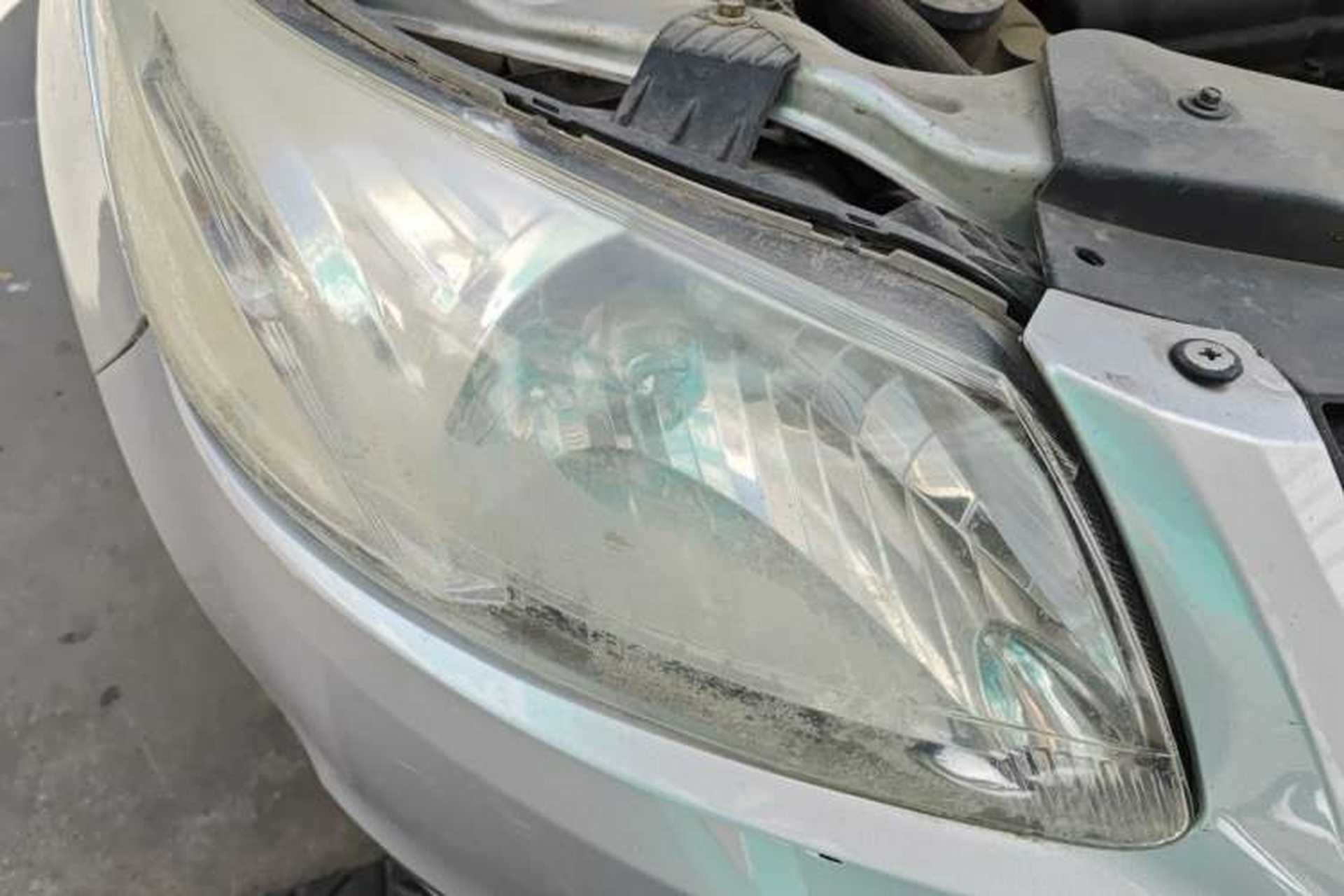 Used Chevrolet Sail 2013 Sedan 1.4L Manual Ideal Edition Right Front Headlight