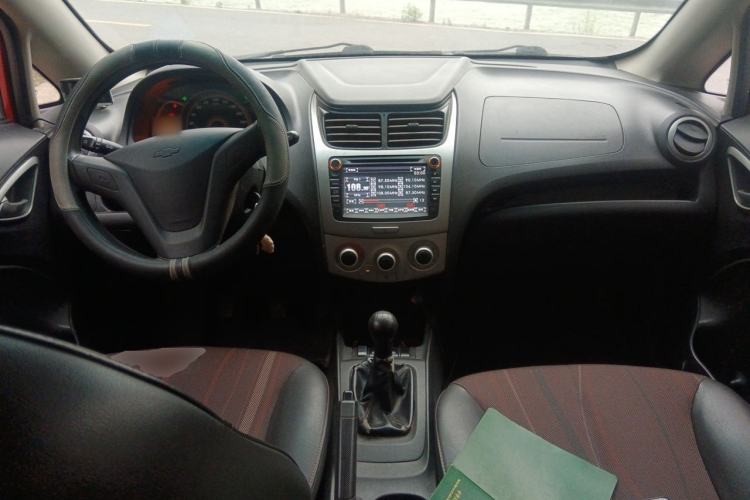 Used Chevrolet Sail 2013 Sedan 1.2L Manual Fashionable Happiness Edition Center Console