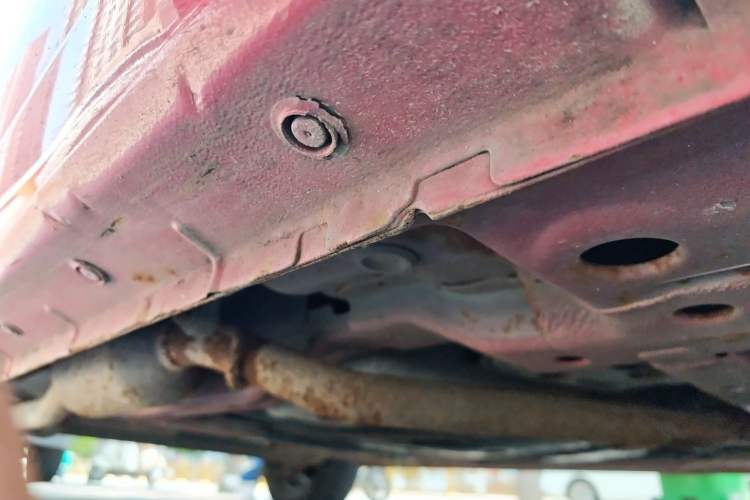 Used Chevrolet Sail 2013 Sedan 1.2L Manual Fashion Edition Chassis Front Right