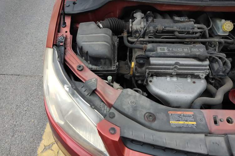 Used Chevrolet Sail 2013 Sedan 1.2L Manual Fashion Edition Engine Bay Right