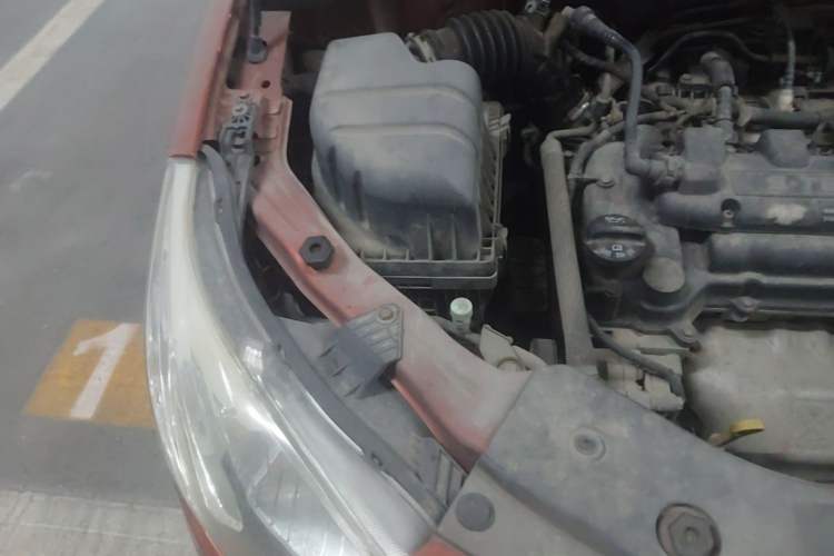 Used Chevrolet Sail 2013 Sedan 1.4L Manual - Youyi Happiness Edition Engine Bay Right