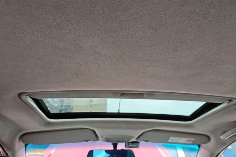 Used Chevrolet Sail 2013 Sedan 1.4L Manual Elegance Edition Headliner