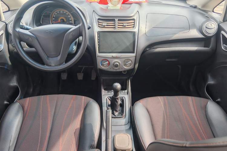 Used Chevrolet Sail 2013 Sedan 1.4L Manual Ideal Happiness Edition Interior 3