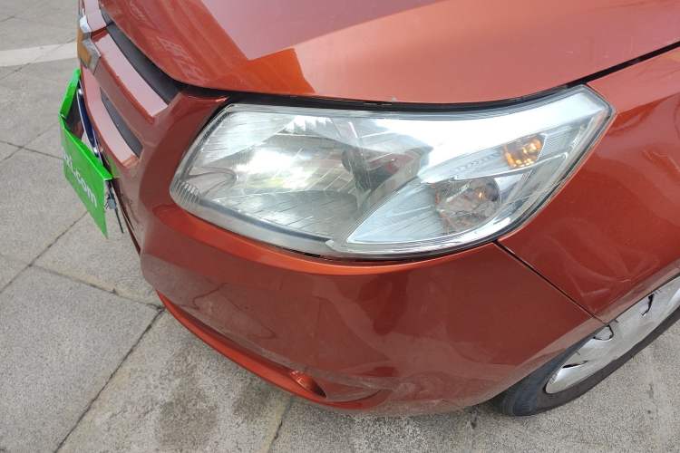 Used Chevrolet Sail 2013 Sedan 1.2L Manual Fashionable Happiness Edition Left Front Headlight