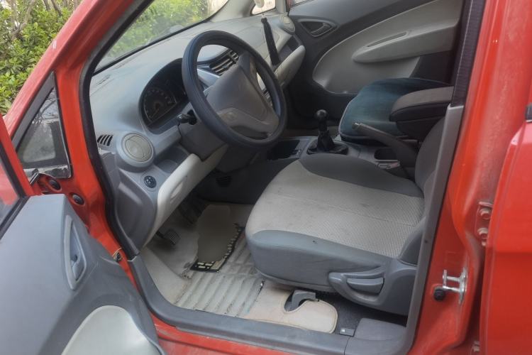 Used Chevrolet Sail 2013 Sedan 1.2L Manual Warm Edition Left Front Seat