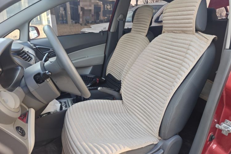 Used Chevrolet Sail 2013 Sedan 1.4L Manual Elegance Edition Left Front Seat