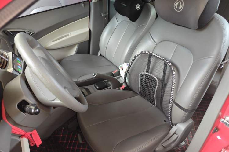 Used Chevrolet Sail 2013 Sedan 1.4L AMT Enjoy Edition Left Front Seat