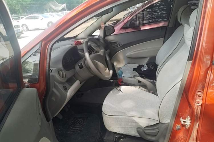 Used Chevrolet Sail 2013 Sedan 1.2L Manual Fashionable Happiness Edition Left Front Seat