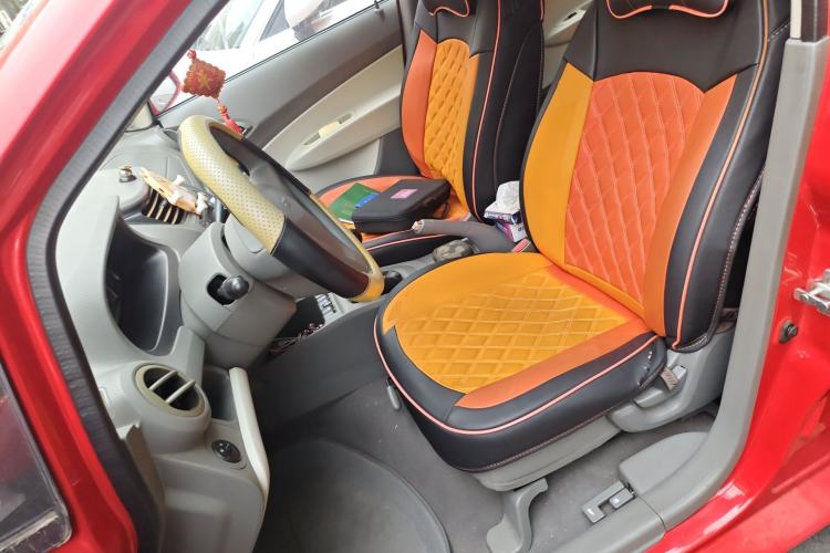 Used Chevrolet Sail 2013 Sedan 1.4L Manual Elegance Edition Left Front Seat