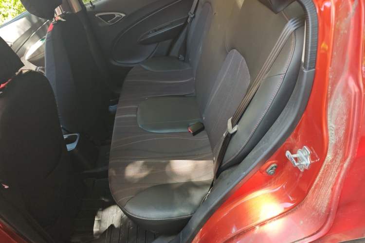 Used Chevrolet Sail 2013 Sedan 1.4L Manual - Youyi Happiness Edition Left Rear Seat