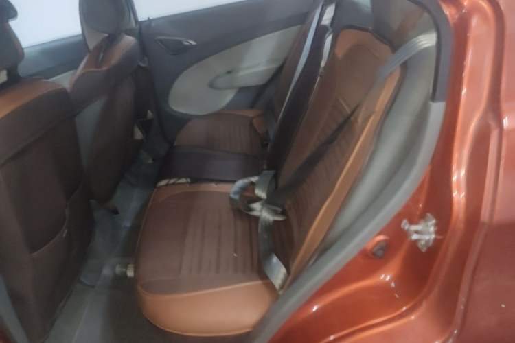 Used Chevrolet Sail 2013 Sedan 1.4L Manual - Youyi Happiness Edition Left Rear Seat