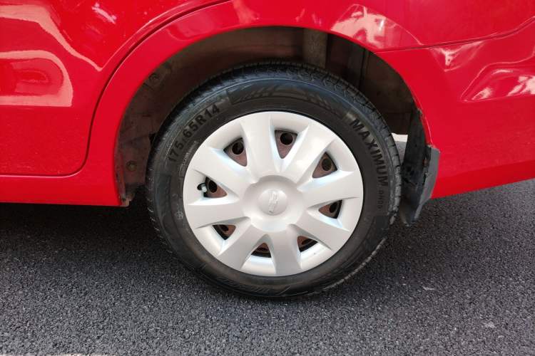 Used Chevrolet Sail 2013 Sedan 1.4L AMT Enjoy Edition Left Rear Wheel Hub