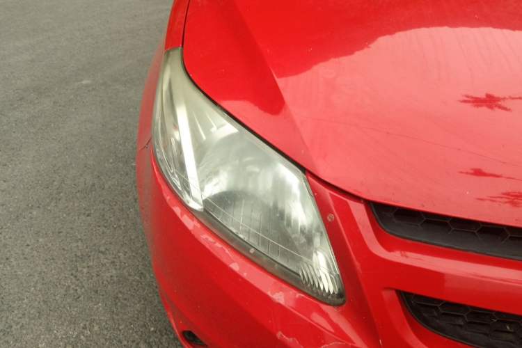 Used Chevrolet Sail 2013 Sedan 1.2L Manual Fashionable Happiness Edition Right Front Headlight