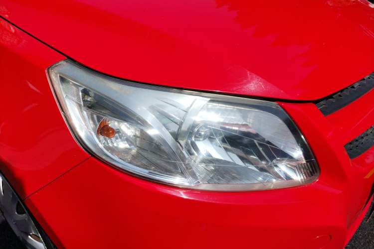 Used Chevrolet Sail 2013 Sedan 1.4L AMT Enjoy Edition Right Front Headlight