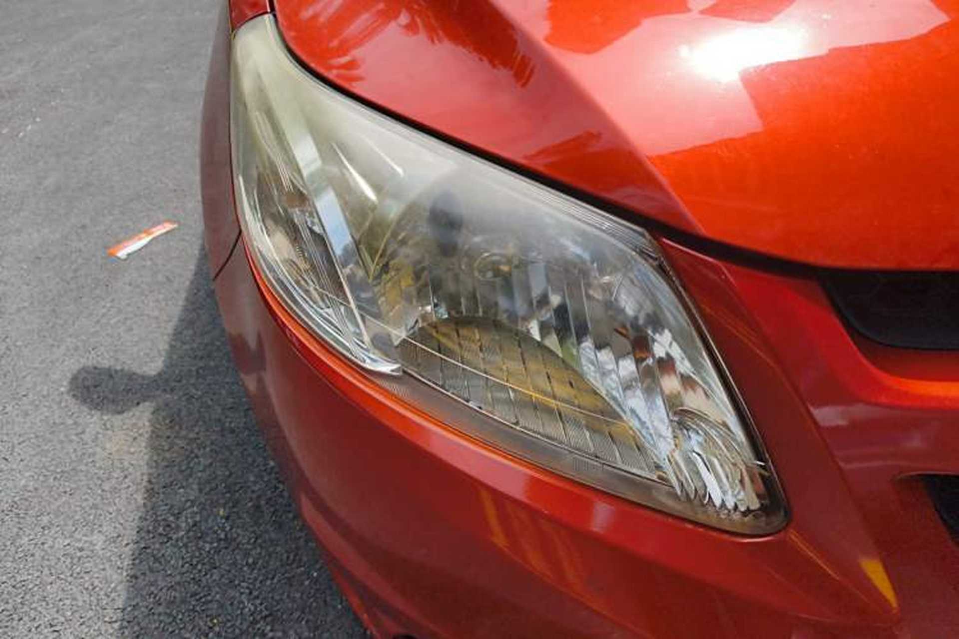 Used Chevrolet Sail 2013 Sedan 1.2L Manual Warm Edition Right Front Headlight