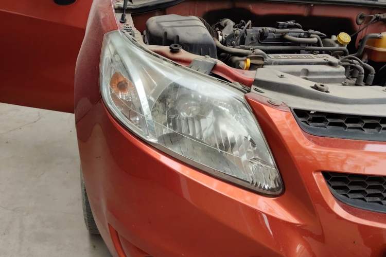 Used Chevrolet Sail 2013 Sedan 1.2L Manual Fashionable Happiness Edition Right Front Headlight