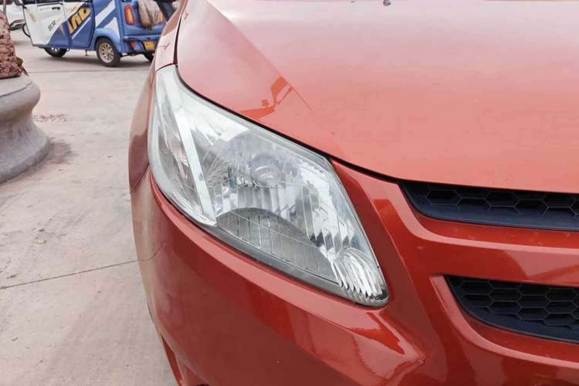 Used Chevrolet Sail 2013 Sedan 1.2L Manual Fashionable Happiness Edition Right Front Headlight
