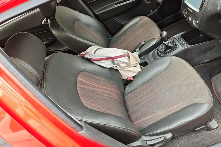 Used Chevrolet Sail 2013 Sedan 1.4L Manual Elegance Edition Right Front Seat