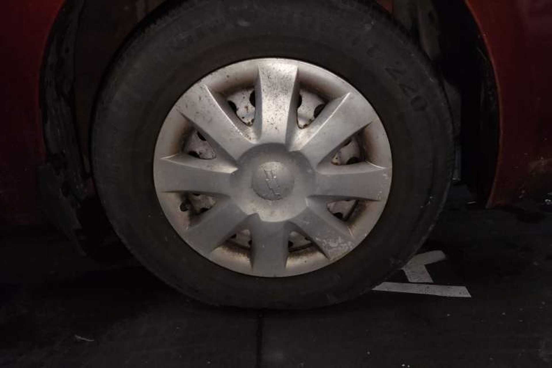 Used Chevrolet Sail 2013 Sedan 1.2L Manual Fashion Edition Right Front Wheel Hub