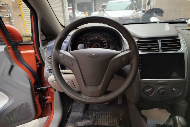 Used Chevrolet Sail 2013 Hatchback 1.4L AMT U-Style Edition Steering Wheel