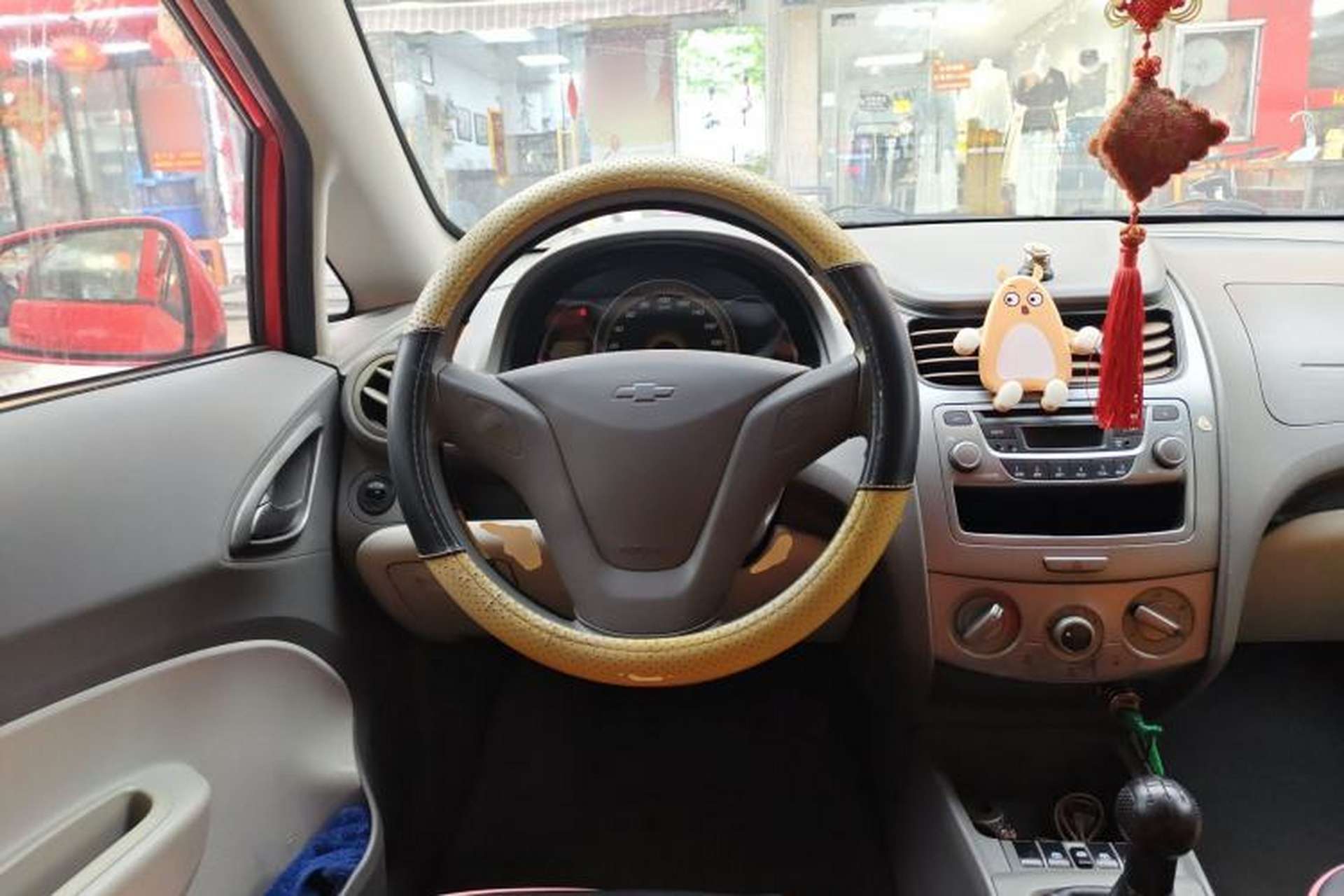 Used Chevrolet Sail 2013 Sedan 1.4L Manual Elegance Edition Steering Wheel