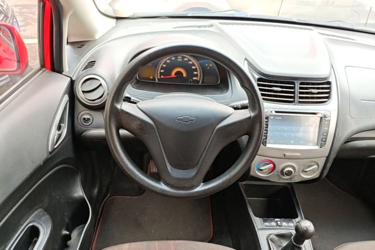 Used Chevrolet Sail 2013 Sedan 1.4L Manual Elegance Edition Steering Wheel