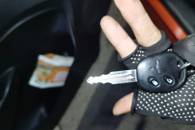 Used Chevrolet Sail 2013 Sedan 1.2L Manual Fashion Edition Vehicle Key