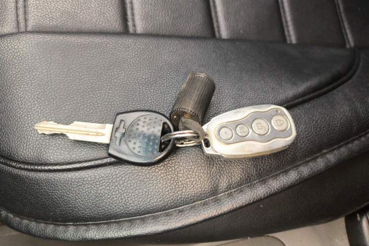 Used Chevrolet Sail 2013 Sedan 1.4L Manual Ideal Edition Vehicle Key