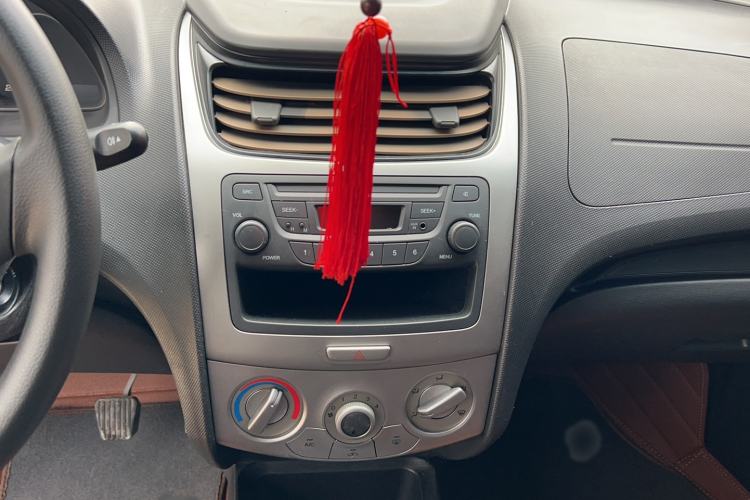Used Chevrolet Sail 2013 Sedan 1.4L Manual Ideal Happiness Edition Audio And AC Panel