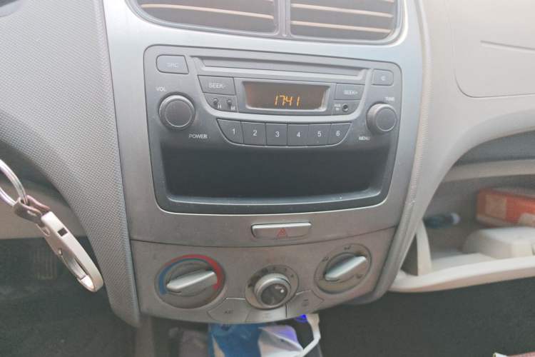 Used Chevrolet Sail 2013 Sedan 1.2L Manual Fashionable Happiness Edition Audio And AC Panel