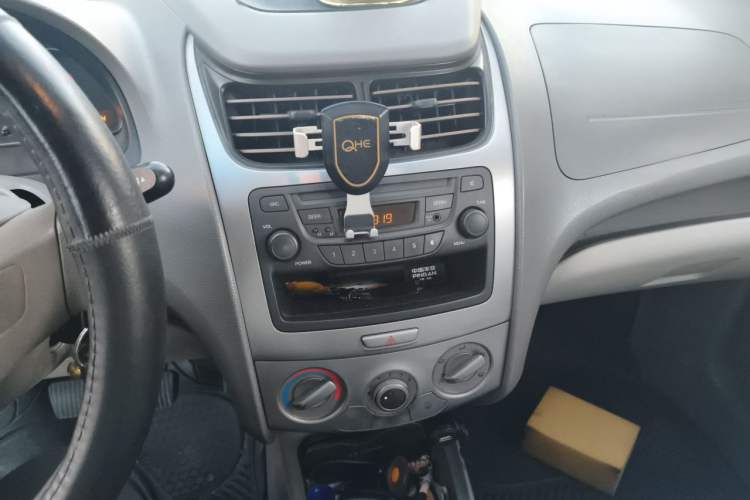 Used Chevrolet Sail 2013 Sedan 1.2L Manual Happiness Edition Audio And AC Panel