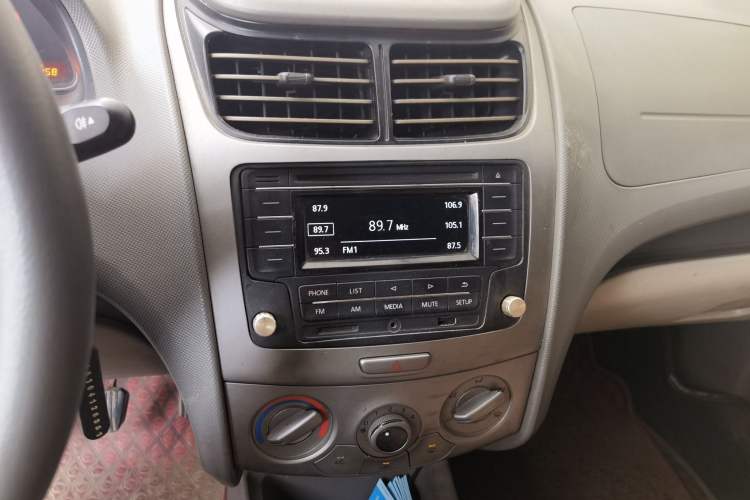 Used Chevrolet Sail 2013 Sedan 1.2L Manual Fashionable Happiness Edition Audio And AC Panel