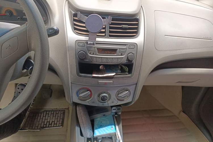 Used Chevrolet Sail 2013 Sedan 1.2L Manual Fashionable Happiness Edition Audio And AC Panel