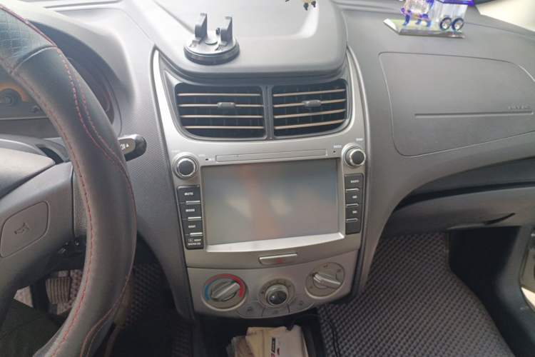 Used Chevrolet Sail 2013 Sedan 1.4L Manual - Youyi Happiness Edition Audio And AC Panel