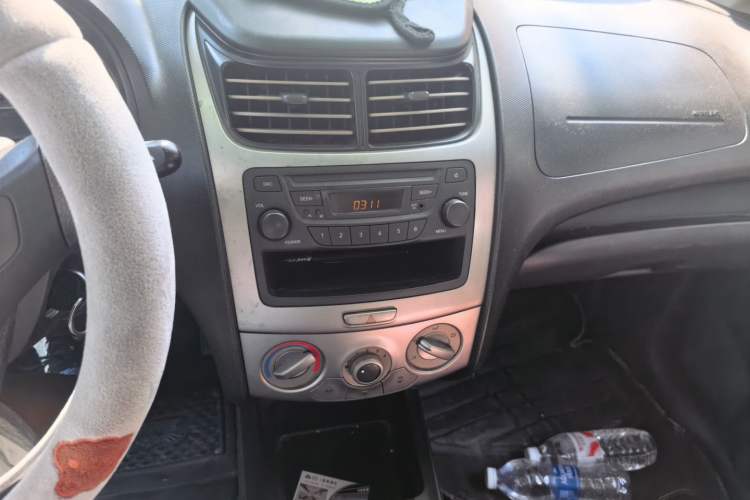 Used Chevrolet Sail 2013 Sedan 1.2L Manual Fashionable Happiness Edition Audio And AC Panel